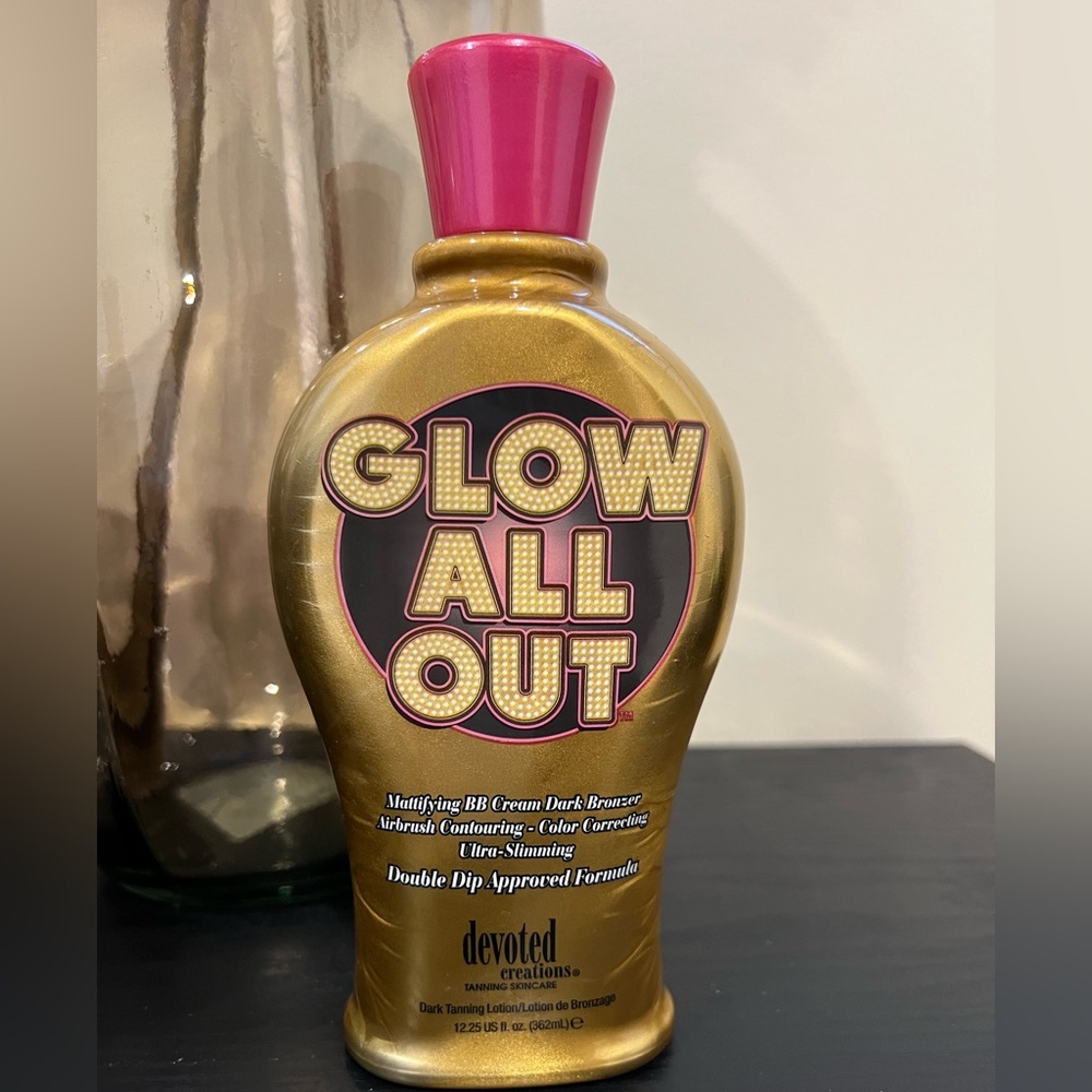 BRAND NEW Glow All Out Devoted Creations Indoor Outdoor Tanning Lotion.